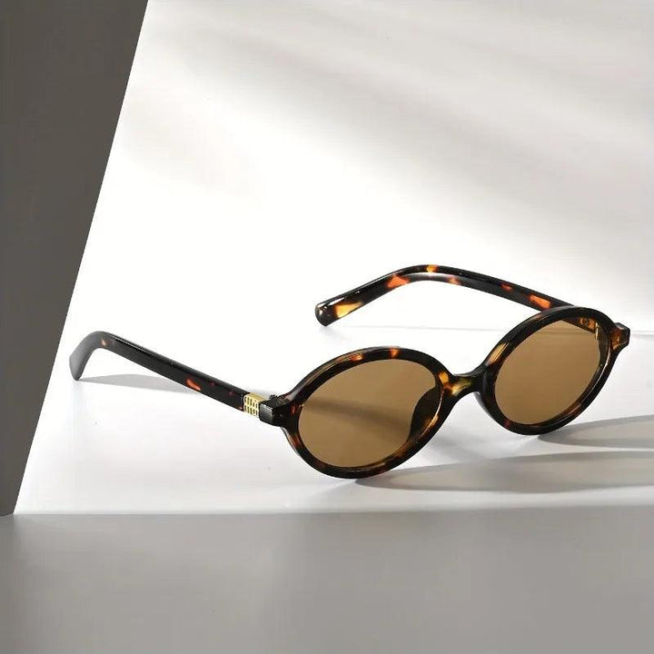 Demi | Women's Retro Oval Eyewear