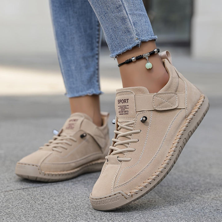 Women’s Casual Walking Shoes – Closed Toe Lace-Up Comfort Sneakers