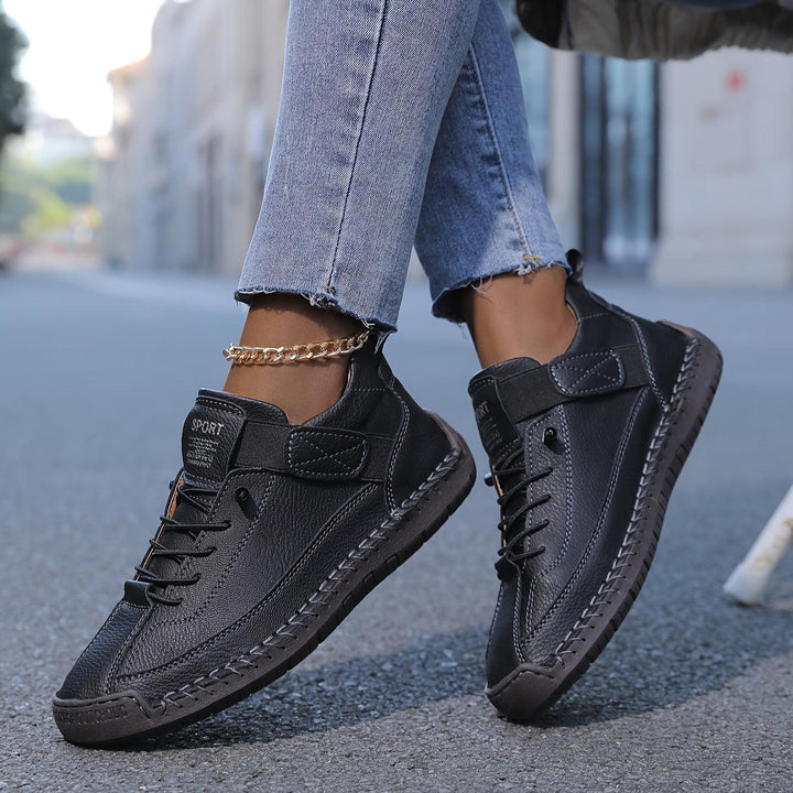 Women’s Casual Walking Shoes – Closed Toe Lace-Up Comfort Sneakers