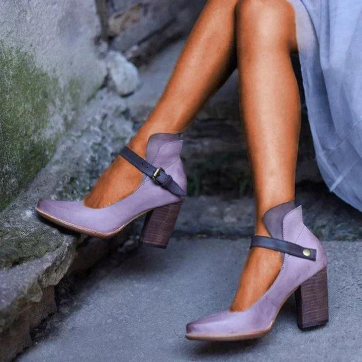 Laurie | Women's Closed Toe Sandals