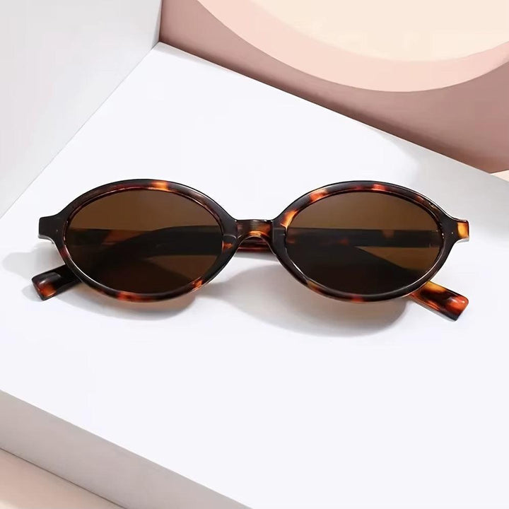 Demi | Women's Retro Oval Eyewear