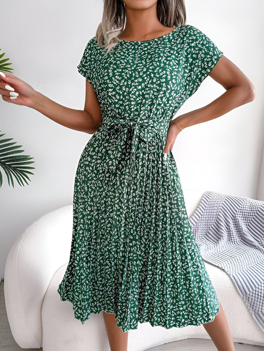 Women's Ditsy Floral Cap Sleeve Tie Waist Pleated Midi Dress